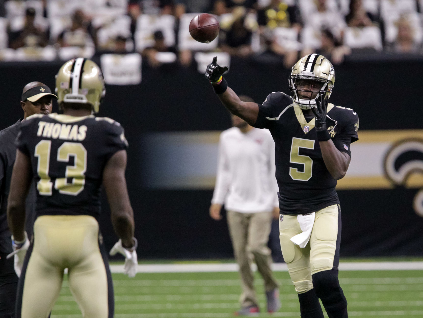 saintsbucs029.091018.jpg